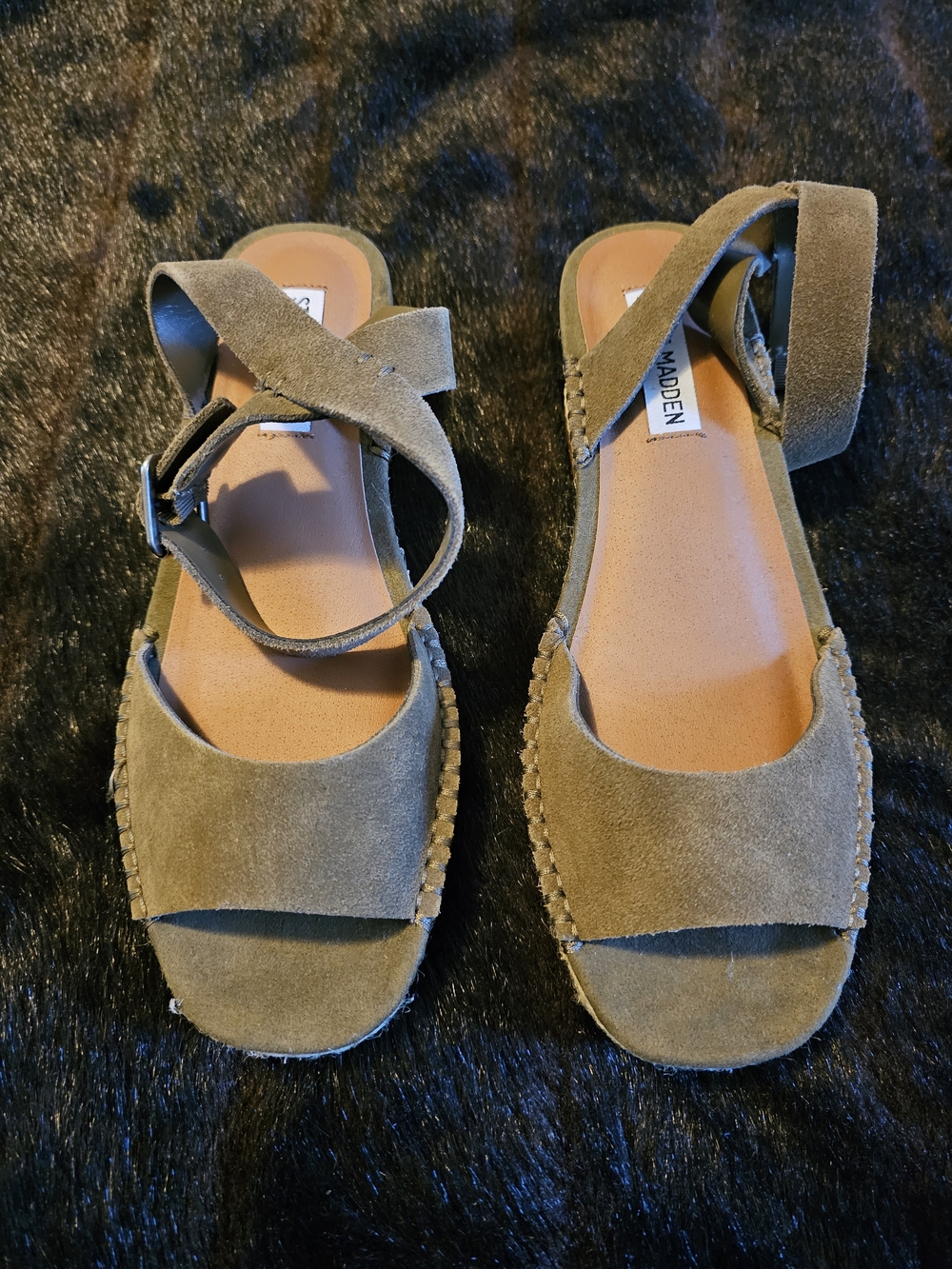 Steve Madden Elody Wedge Sandals In Olive Suede NWOB